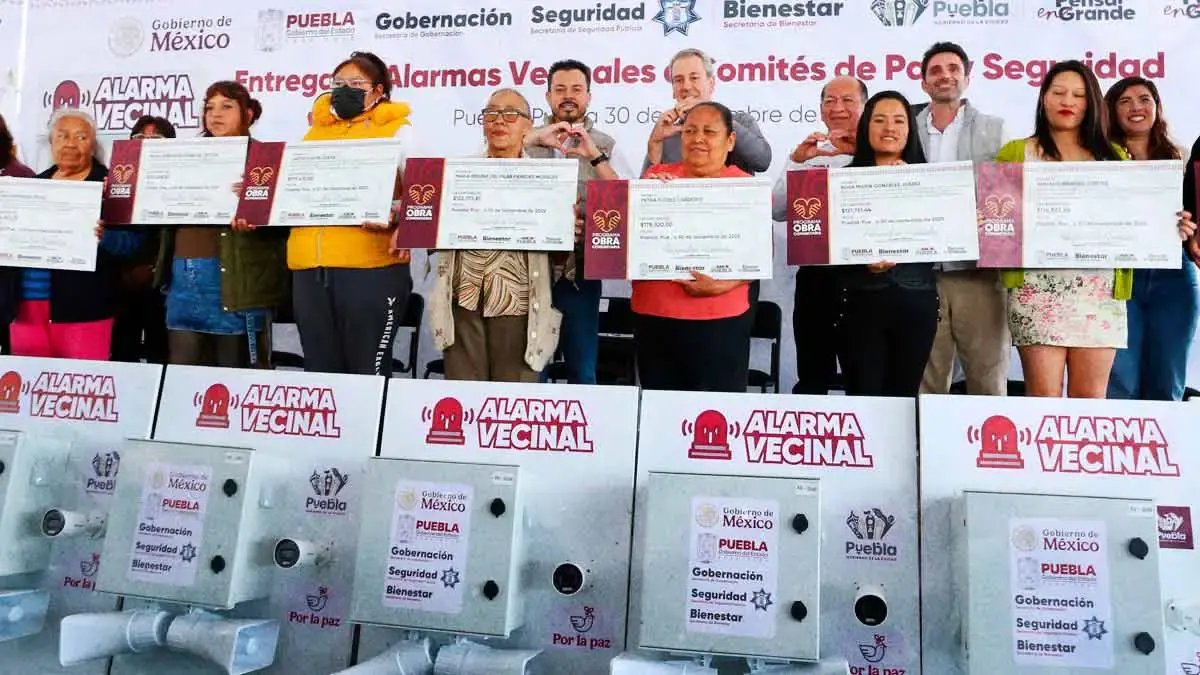 Refuerza gobierno estatal seguridad en Puebla capital con alarmas y obra comunitaria