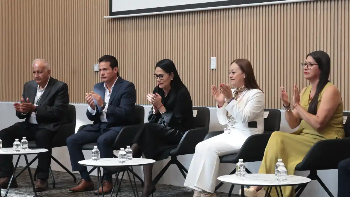 Realizan en el Congreso “Foro de Economía Circular en el Ámbito Educativo”
