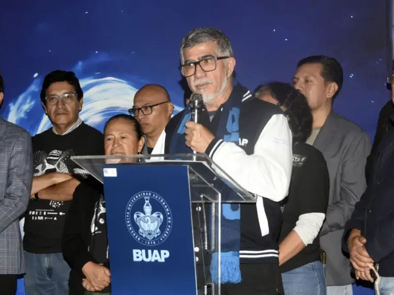La BUAP acerca la ciencia a la sociedad en La Noche de las Estrellas 2025