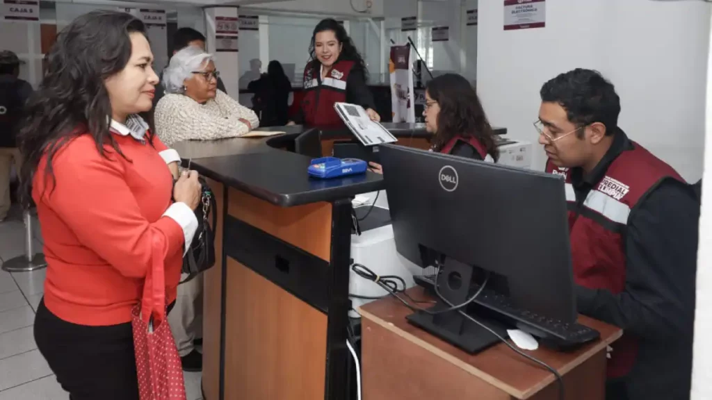 Anuncia Gobierno de la Ciudad horarios en cajas de Tesorería por fin de año