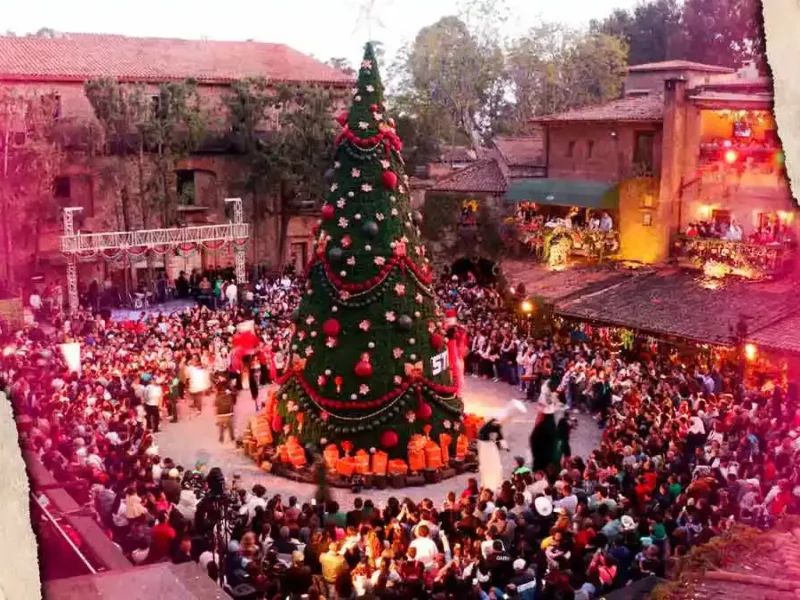 Val'Quirico da inicio a la magia navideña con el encendido de su árbol monumental
