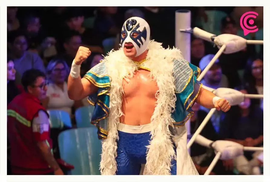 Ángel de Oro provoca la caída de la “alianza dorada” en la Arena Puebla