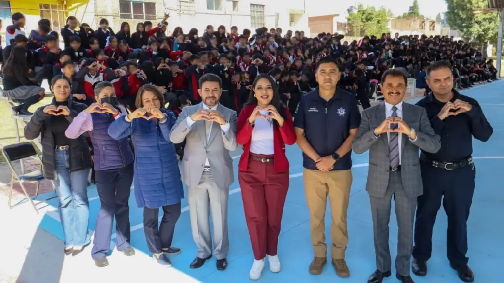Tonantzin Fernández encabeza acciones para prevenir la violencia en escuelas de San Pedro Cholula
