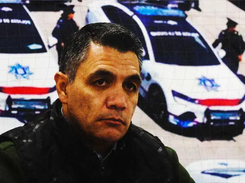 Policía municipal dispara contra esposa e hijos en Puebla; lo suspenden tras violencia familiar