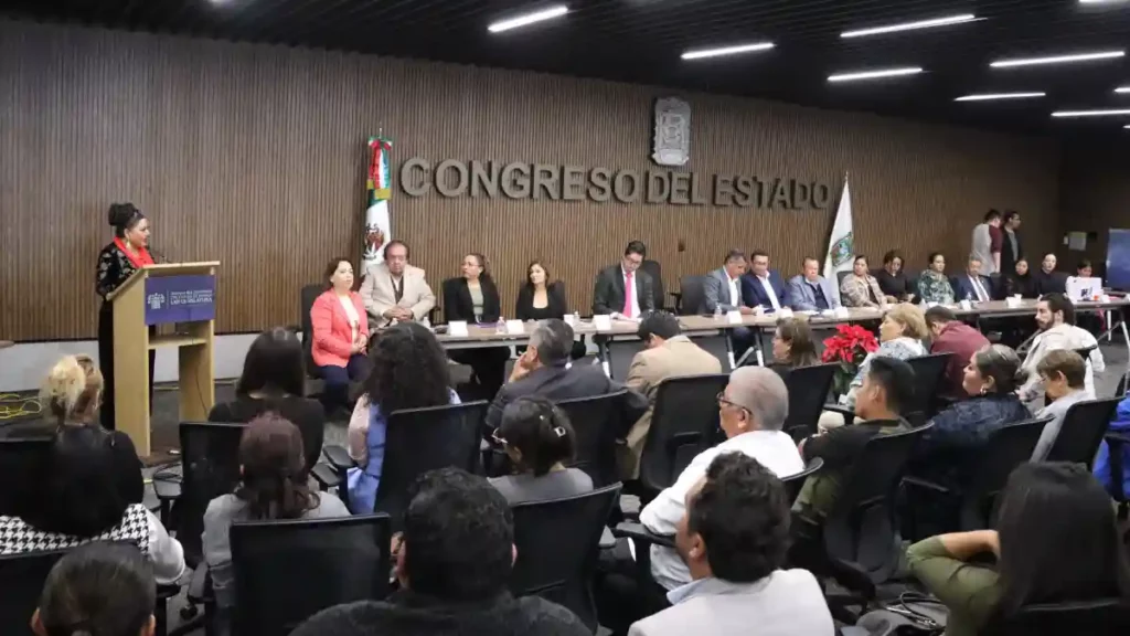 Conmemora Congreso del Estado Día Internacional del Migrante, reflexionan sobre sus contribuciones 
