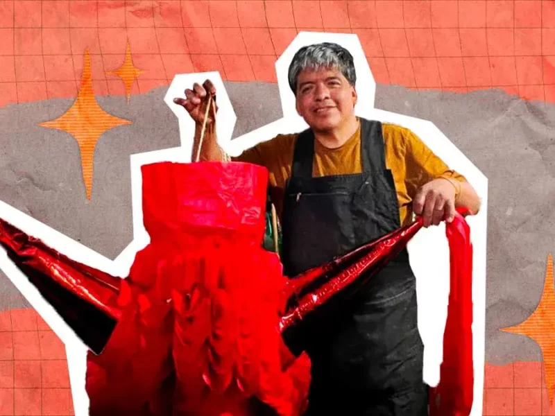 Juan Antonio Cuachil preserva la magia navideña con piñatas en Puebla