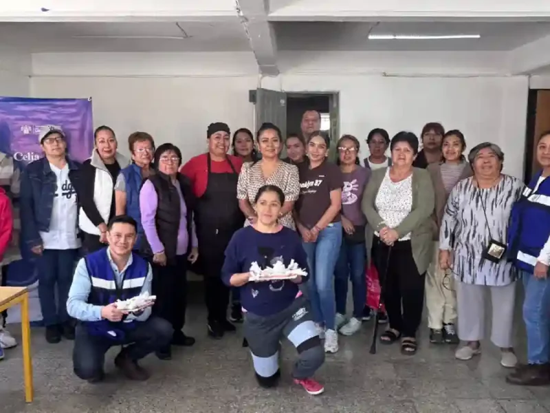 Promueve Celia Bonaga talleres para activar la economía familiar