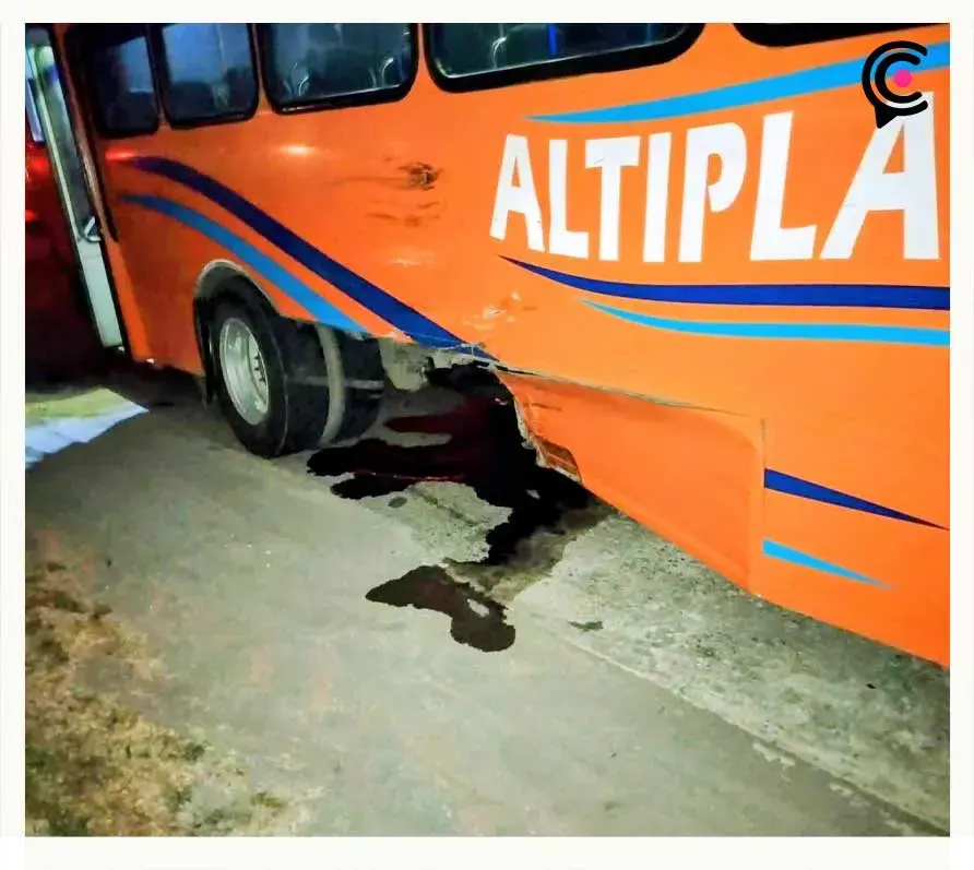 Motociclista murió arrollado por autobús del transporte público en Huejotzingo, Puebla