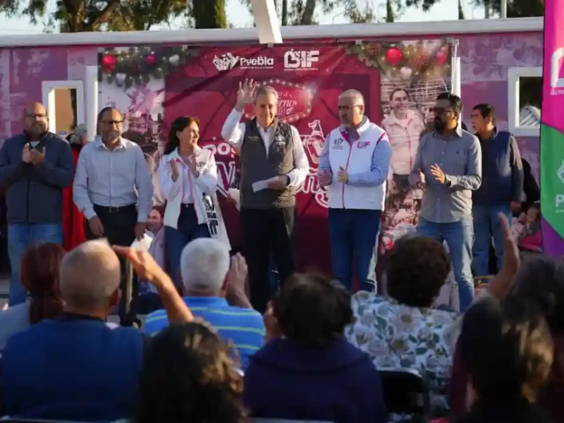 Arrancan MariElise y Pepe Chedraui Posadas Navideñas en unidades habitacionales de la capital