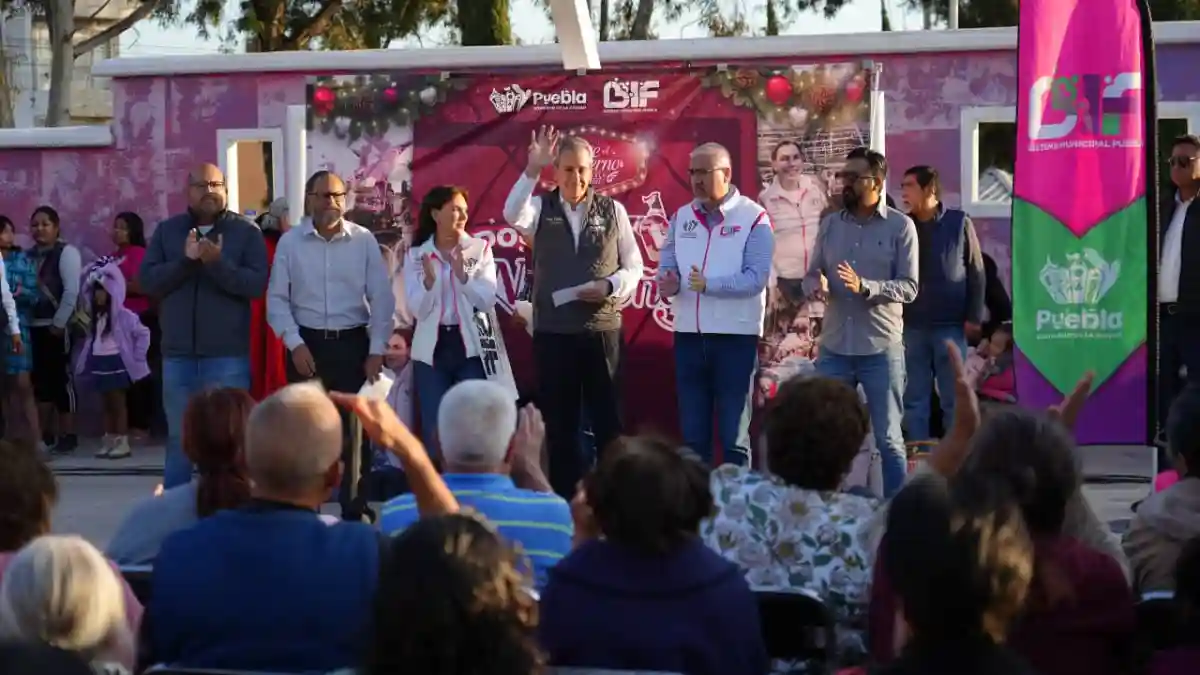 Arrancan MariElise y Pepe Chedraui Posadas Navideñas en unidades habitacionales de la capital