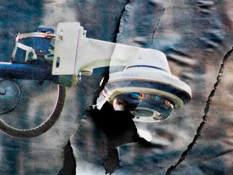 Detectan y retiran 48 cámaras "parásito" en cuatro puntos clave de Puebla capital