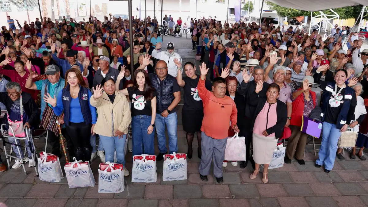Inicia Lupita Cuautle entrega de Canasta Navideña 2025