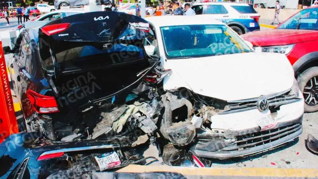 Mujer murió atropellada en choque múltiple en la entrada de Vía San Ángel, Puebla 