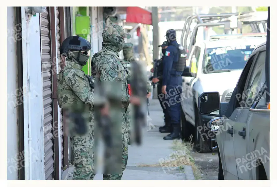 Detienen a dos presuntos extorsionadores de la Familia Michoacana en el Mercado Morelos, Puebla