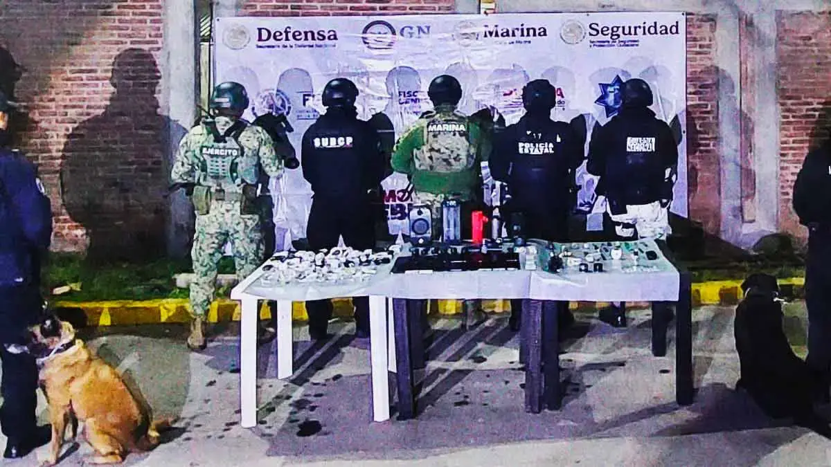 Durante operativo en penales de Puebla y Huauchinango localizan teléfonos celulares, estupefacientes y solventes
