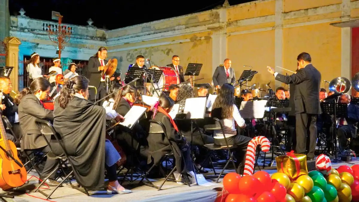 Gran concierto navideño de la Banda Sinfónica Municipal de Texmelucan