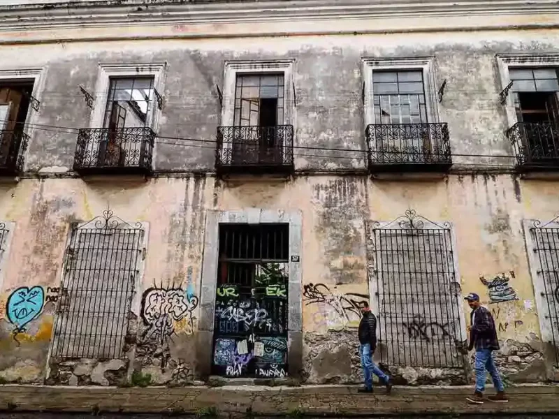 Existen más de 200 casonas en ruinas en Centro Histórico de Puebla; 20% buscan regularizarse
