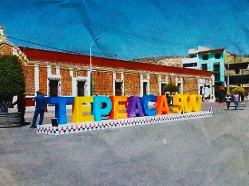 Sujetos armados roban alrededor de dos mdp de escuela en Tepeaca, Puebla