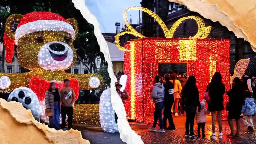 Visitantes esperan hasta 20 minutos para una selfie en decoración navideña del Zócalo de Puebla