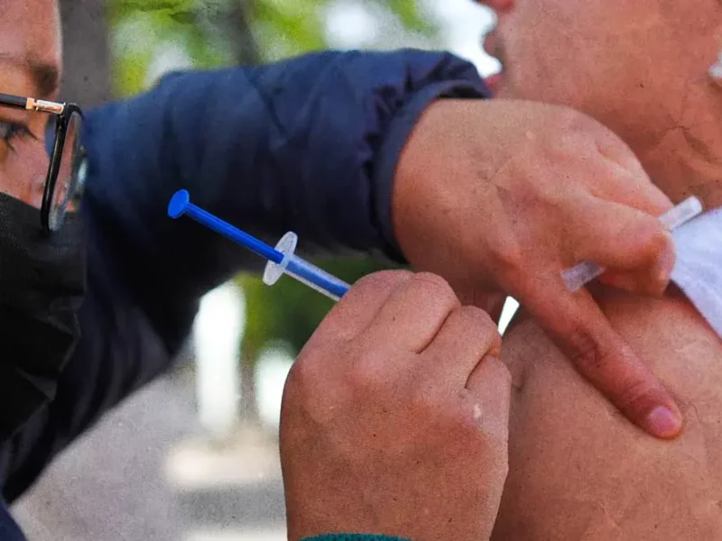 Estos son los lugares donde puedes conseguir la vacuna contra la influenza H3N2 en México
