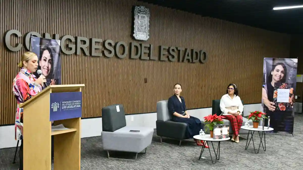 Realiza Congreso feria de servicios de salud y presentación de libro 