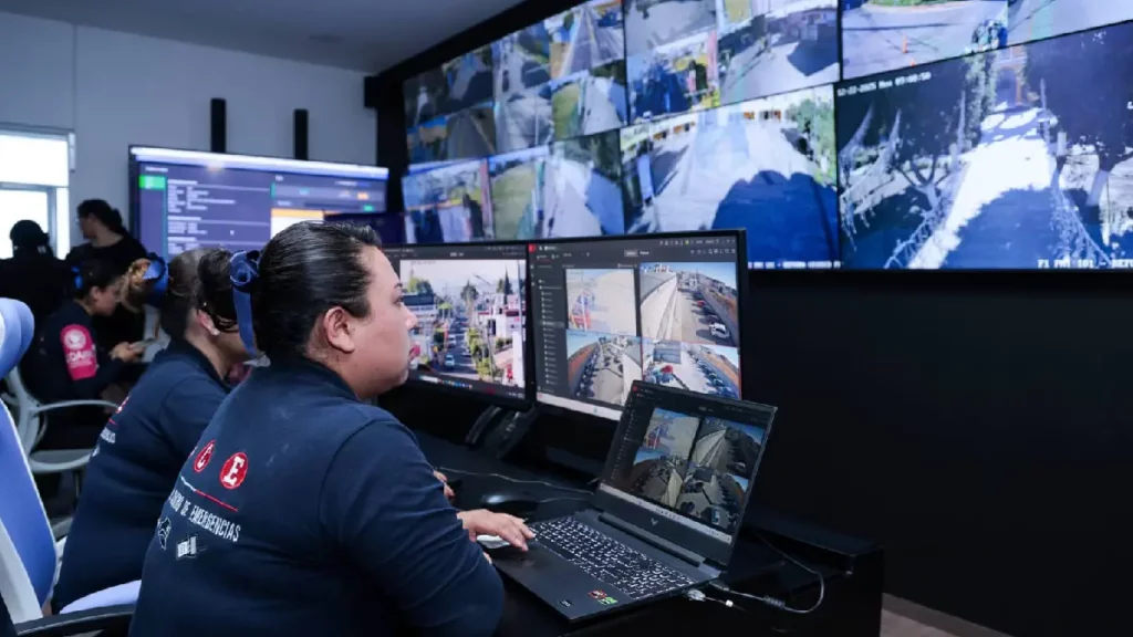 Amplía Lupita Cuautle red de videovigilancia de San Andrés Cholula