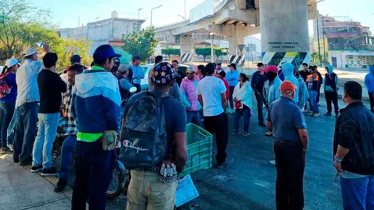 Inspector auxiliar de Agua Dulce desaparece en Izúcar; familiares exigen búsqueda con bloqueos carreteros