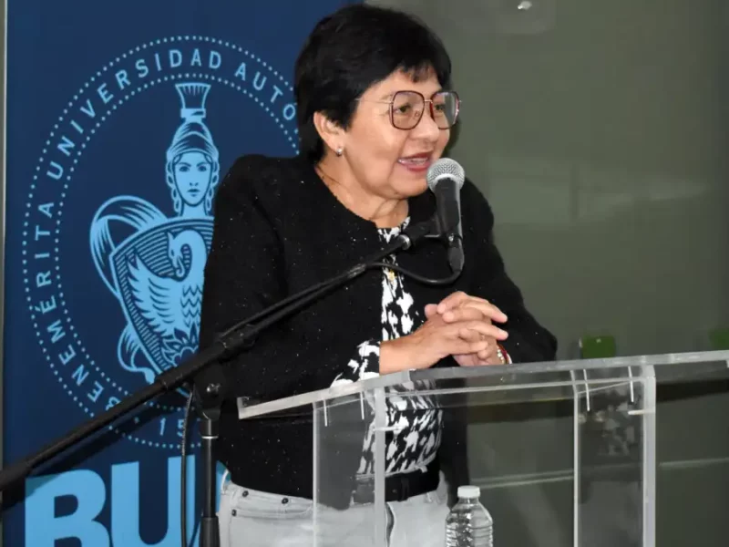 Reconoce Rectora Lilia Cedillo el impulso que dan docentes a estudiantes en la FCC