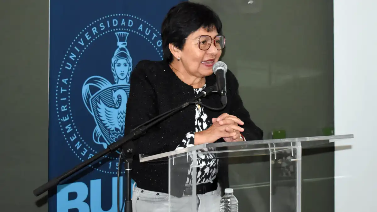 Reconoce Rectora Lilia Cedillo el impulso que dan docentes a estudiantes en la FCC