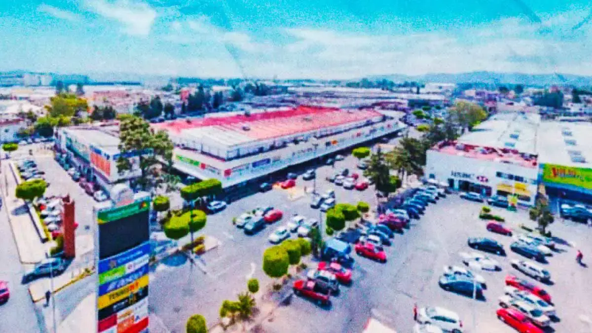 Asaltantes robaron 55 mil pesos a cuentahabiente en Plaza Loreto de Los Pinos, Puebla