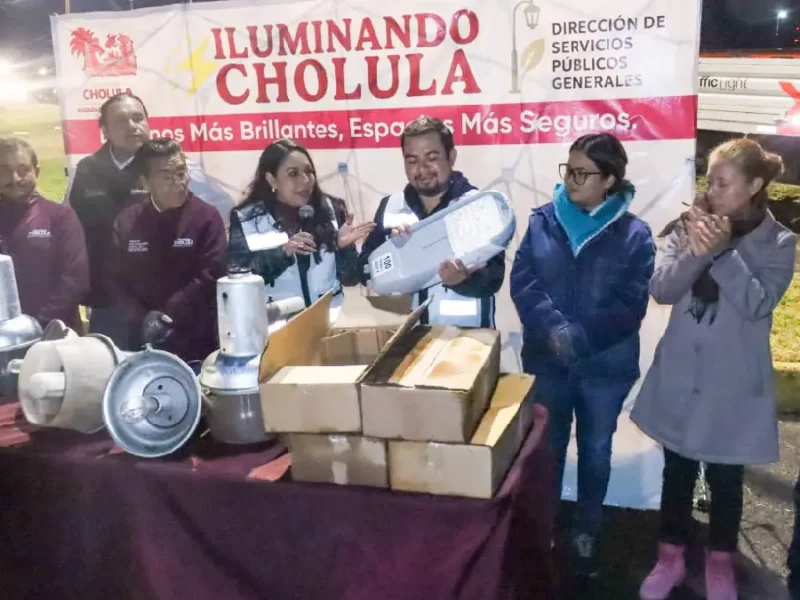 Más de ocho kilómetros iluminados; Tonantzin Fernández moderniza Paso de Cortés
