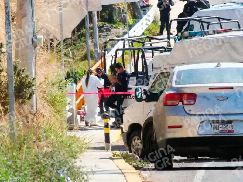 Abandonan bolsas con restos humanos en San Miguel Espejo, Puebla; hallazgo ocurrió tras sobresalir un torso
