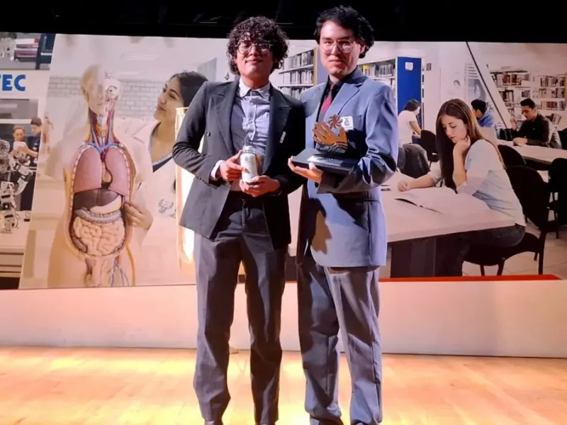 Ecovermis, biofertilizante líquido orgánico a partir de la degradación de plásticos
