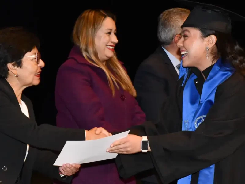 Rectora Lilia Cedillo preside graduación de la Licenciatura en Estomatología
