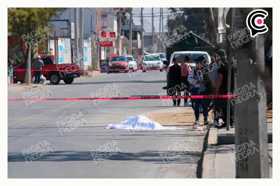 Camioneta atropella y mata a una adulta mayor en Puebla; conductor permaneció en la escena