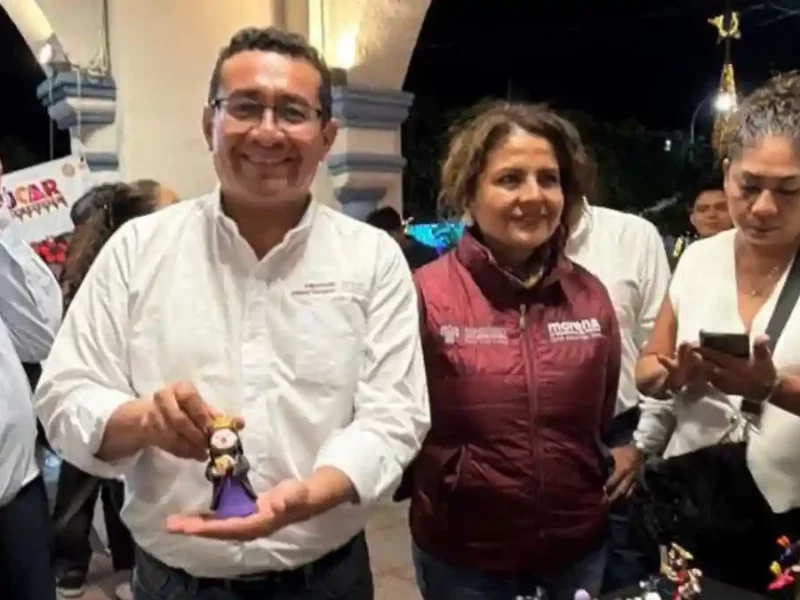 Pavel Gaspar convive con familias en posadas de Acatlán de Osorio e Izúcar de Matamoros convive con familias en posadas de Acatlán de Osorio e Izúcar de Matamoros