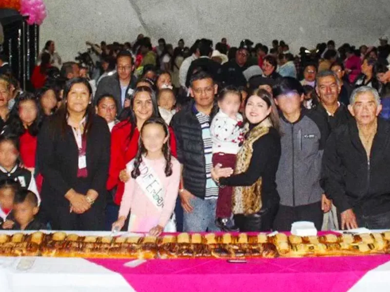 Reyes Magos llegan a Zacatlán; niñas y niños recibieron juguetes