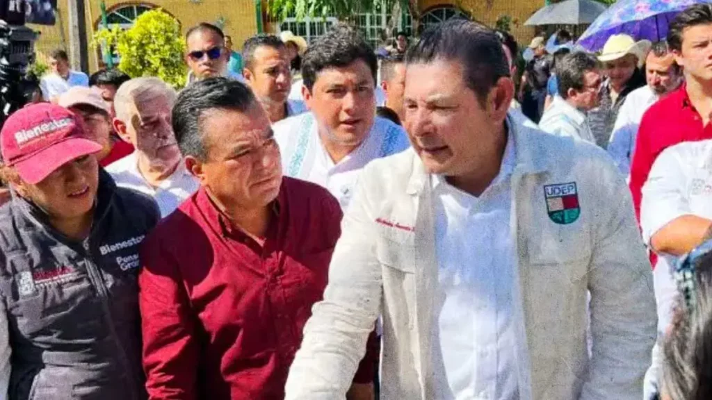 Alcalde de Xicotepec pagó el doble por la calle Aviación y enfrentará auditoría estatal