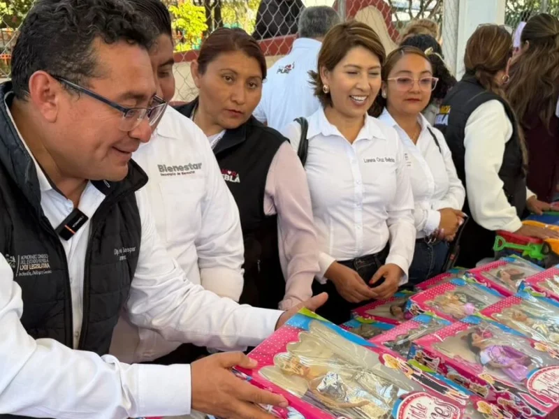 Diputado Pavel Gaspar lleva alegría a los niños de Amatitlán de Azueta