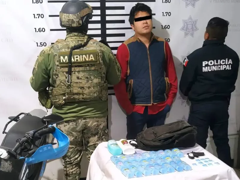 Detiene Seguridad Pública de Texmelucan a masculino por presunto robo a farmacia