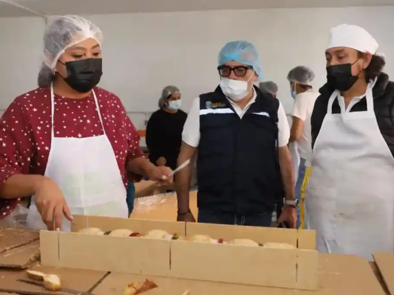 Alista DIF Puebla Capital la Rosca de Reyes más grande del mundo