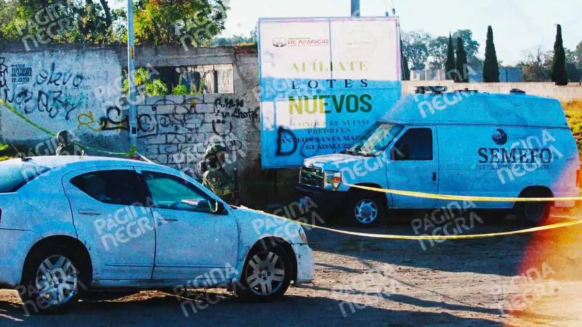 Hallan dos cuerpos atados junto a panteón en Aparicio, Puebla; delincuentes los "levantaron" mientras cenaban