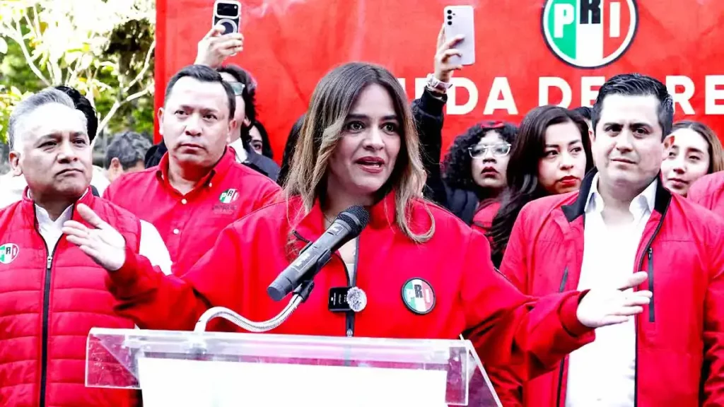 ¿Se va Delfina Pozos del PRI? Xitlalic Ceja responde y pide que continúe