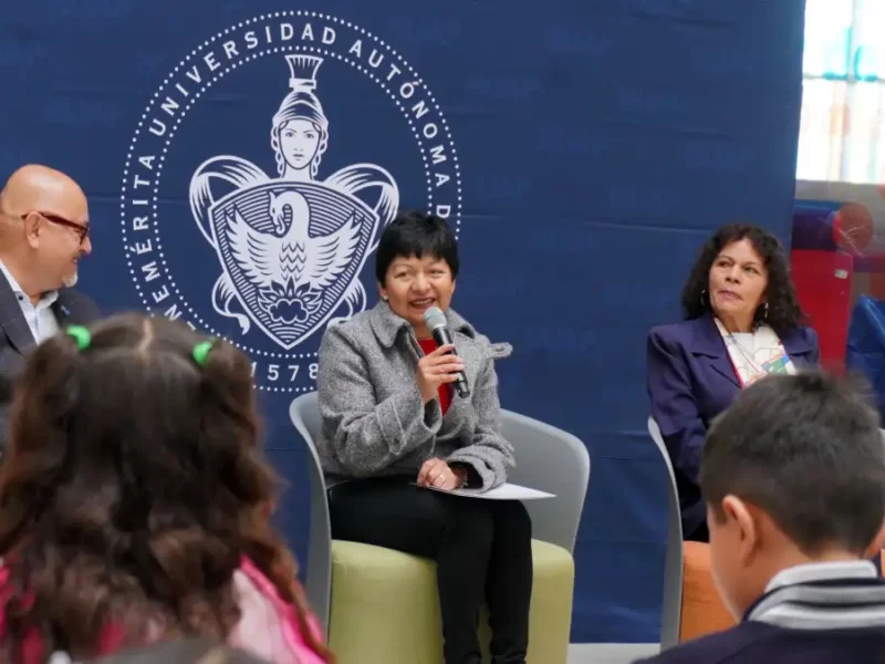 La Rectora de la BUAP participa en la campaña “Regala una sonrisa”