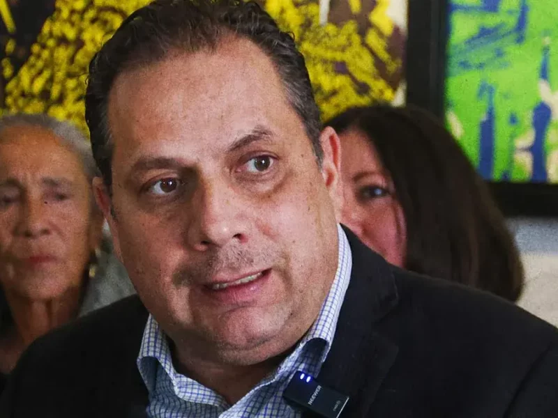 Alejandro Carvajal acusa a piperos de extraer agua de forma ilegal y anuncia plan para regularlos