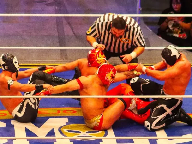 Rudos de Soberano Jr. pierden por descalificación en la estelar de la Arena Puebla