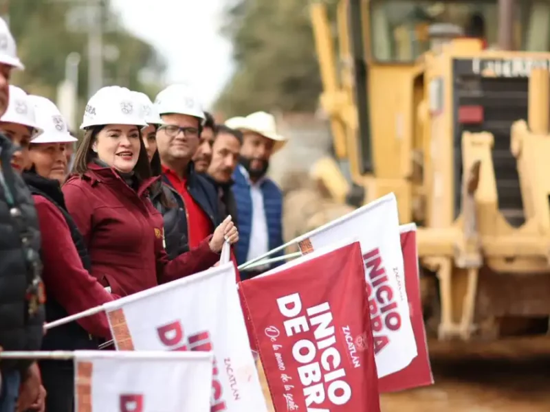 Bety Sánchez inicia la primera etapa de rehabilitación de la carretera Jicolapa- Tlalixtlipa