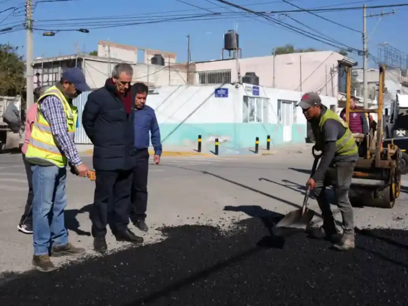 Supervisa Pepe Chedraui labores de bacheo en Álamos Vista Hermosa