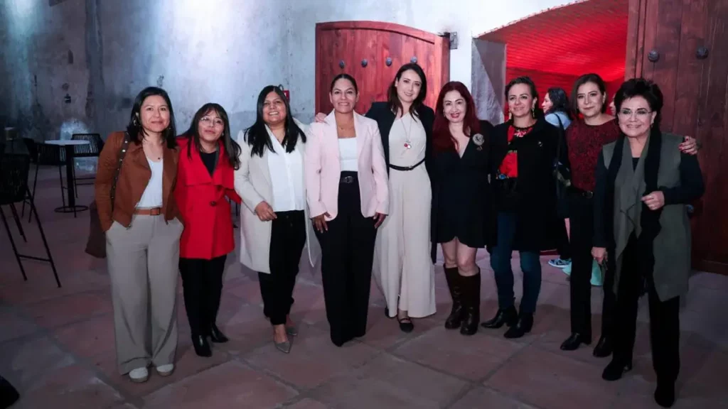 Reconoce Lupita Cuautle a medios y periodistas en encuentro anual