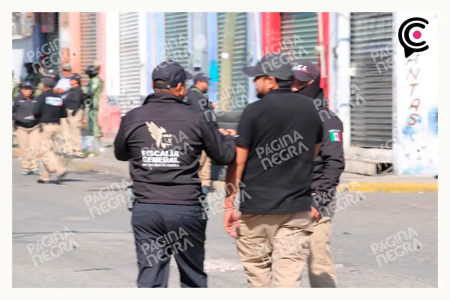 Montan operativo contra venta de autopartes robadas en la 46 Poniente, Puebla